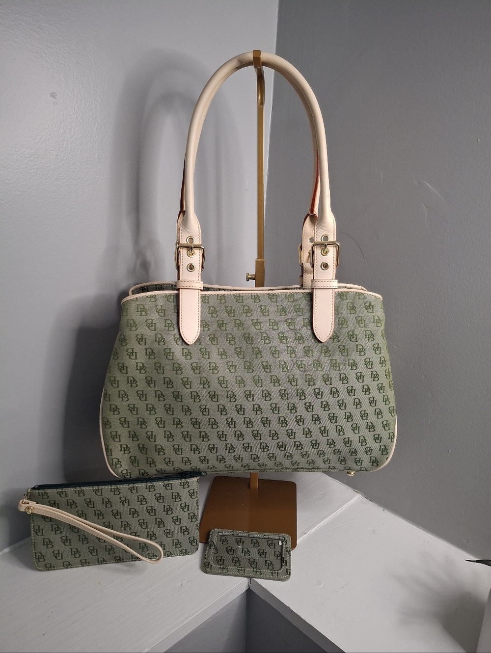 Dooney & Bourke 3-Piece Monogram Tote Set – Bag, Wristlet & Card Case EUC